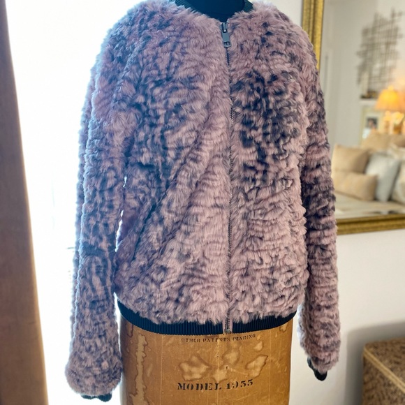 Lavender Faux Fur GUESS Jacket - Picture 3 of 9